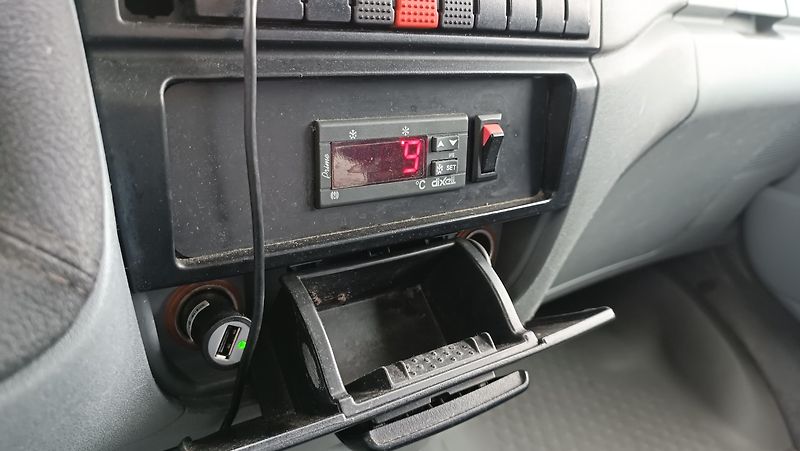Iveco Daily 35C12 chladír. skříň + čelo  - fotka 10 z 36