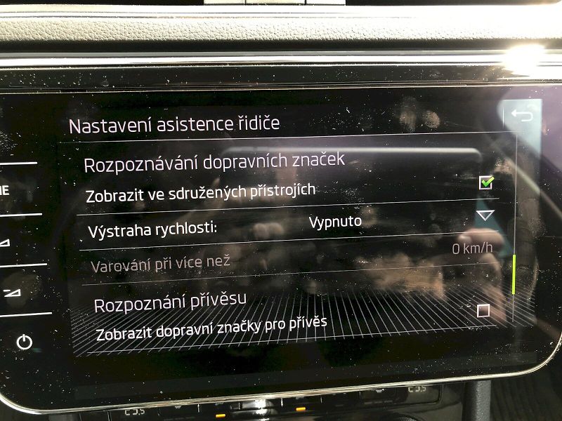Škoda Superb (2020) COM SCOUT 4X4TD 140/2.0 7DG - fotka 14 z 29