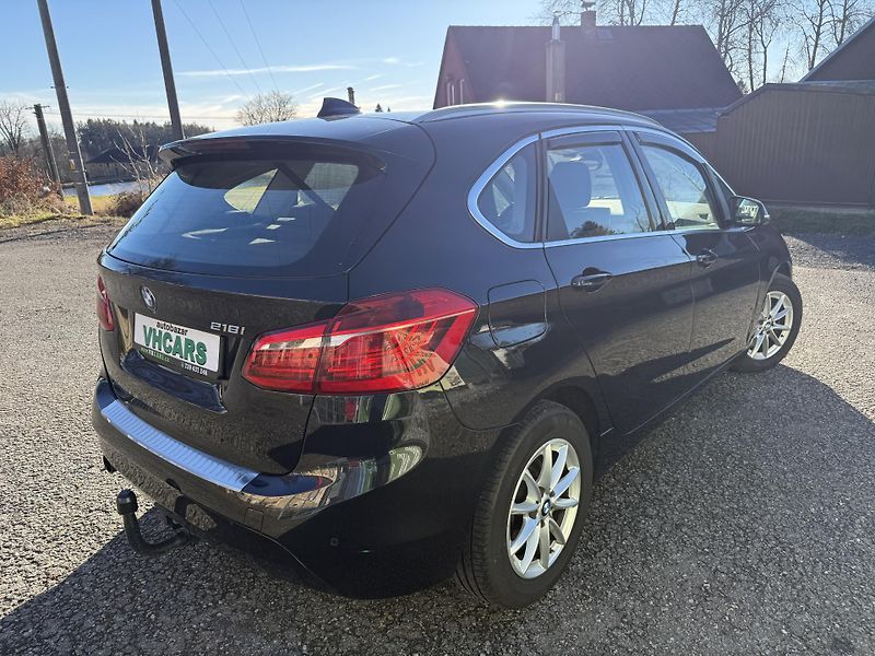 BMW Řada 2 218i Active Tourer - fotka 4 z 21