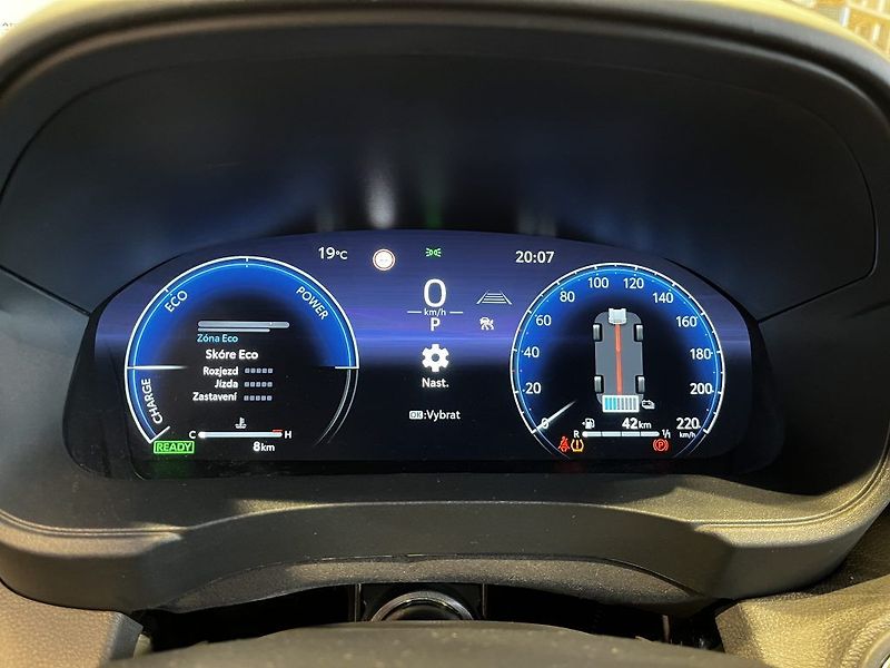 Toyota Yaris Cross 1.5 Hybrid 130k GR Sport Tech - fotka 11 z 22