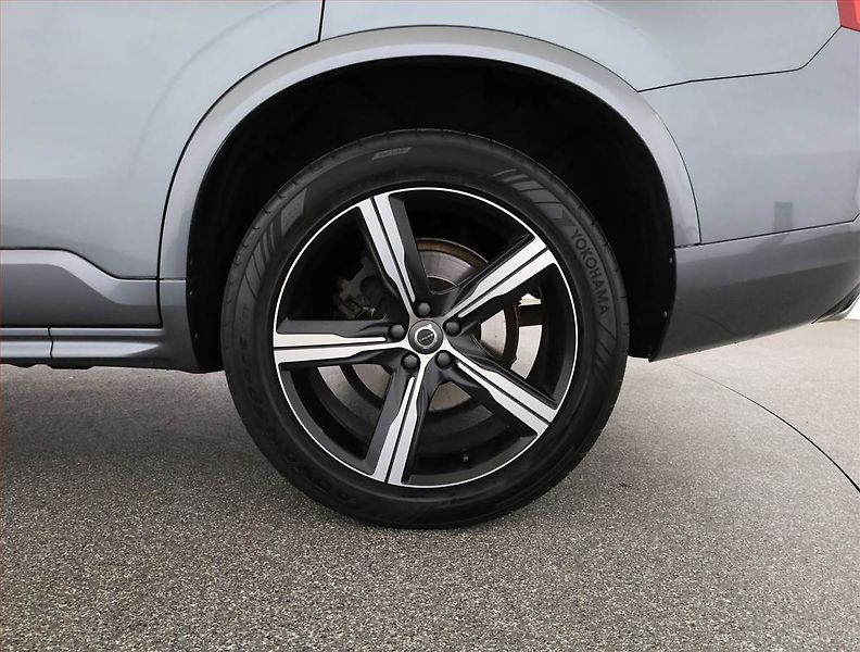 Volvo XC90 (2019) R-Design D5 AWD - fotka 21 z 21