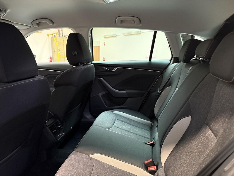 Škoda Scala 1.0 TSI 81kW Style - fotka 9 z 11