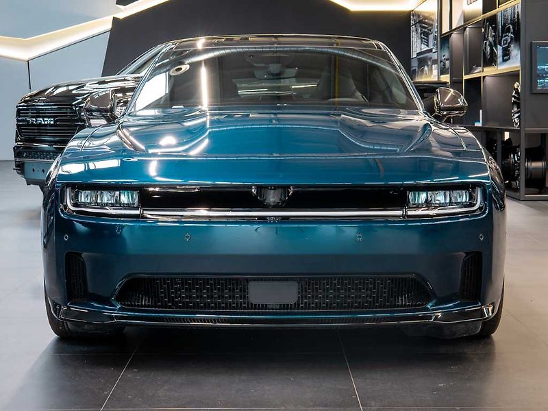 Dodge Charger (2024) 0.0 Daytona Scat Pack 670HP - fotka 10 z 41