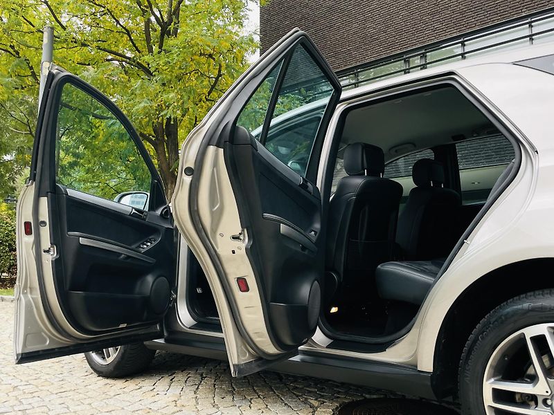 Mercedes-Benz Třídy M 320CDI 165KW 4MATIC TAŽNÉ 3500 - fotka 21 z 42