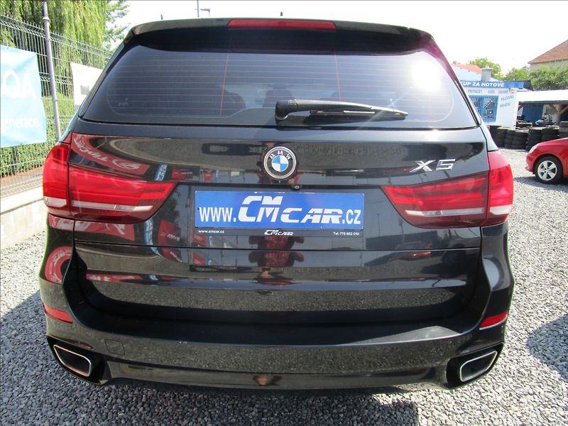 BMW X5 xDrive 30d M-Paket  ČR - fotka 5 z 70