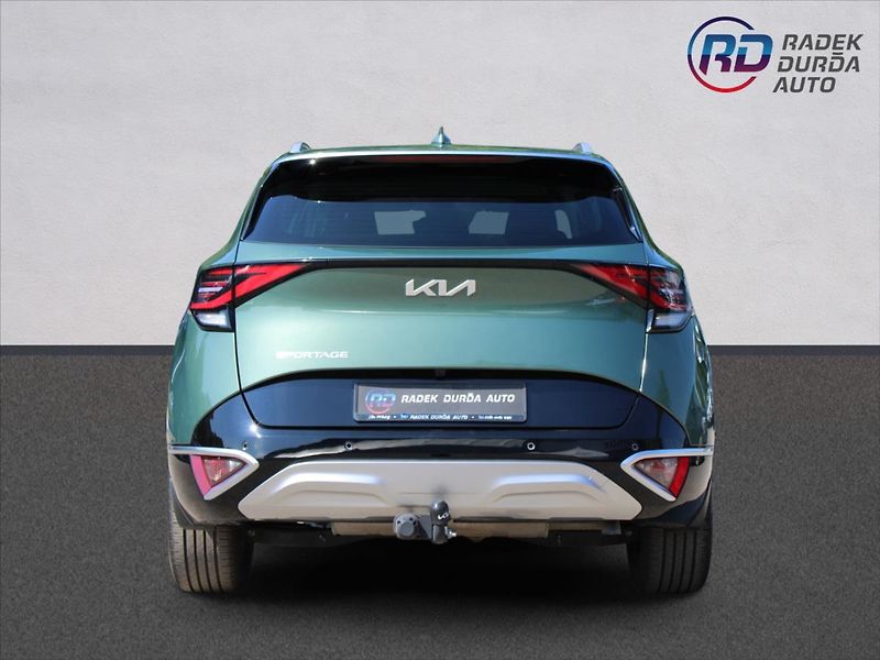 Kia Sportage 1,6 T-GDI  1MAJ,TOP,DPH,4X4 - fotka 6 z 40