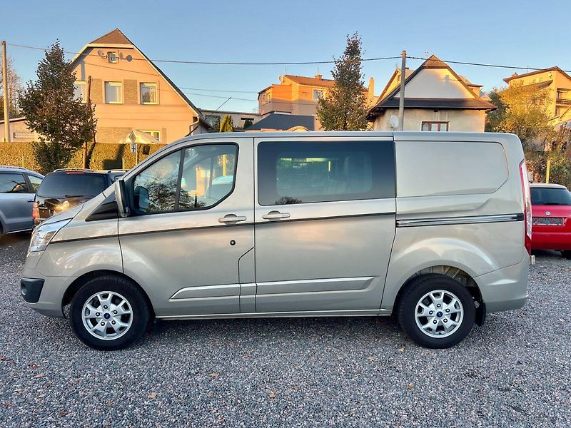 Ford Transit Custom (2013) 2.2TDCi 114 kW 5 míst L1 - fotka 8 z 19
