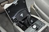 Chrysler Grand Voyager 3.3i 128kW Automat LIMITED - náhled 16