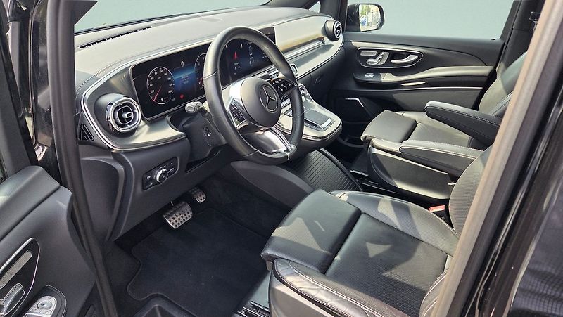 Mercedes-Benz Třídy V 300d/L EXCLUSIVE 4MATIC - fotka 9 z 27