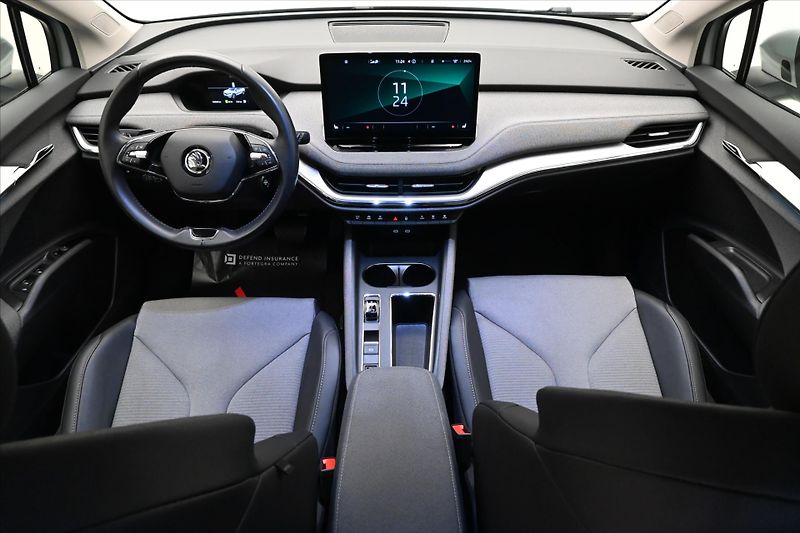 Škoda Enyaq iV 60 132 kW SoH 89% Záruka až - fotka 15 z 32