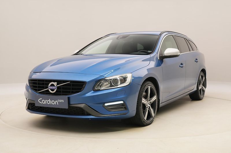 Volvo V60 D4 AWD R-DESIGN AUT  - fotka 1 z 41
