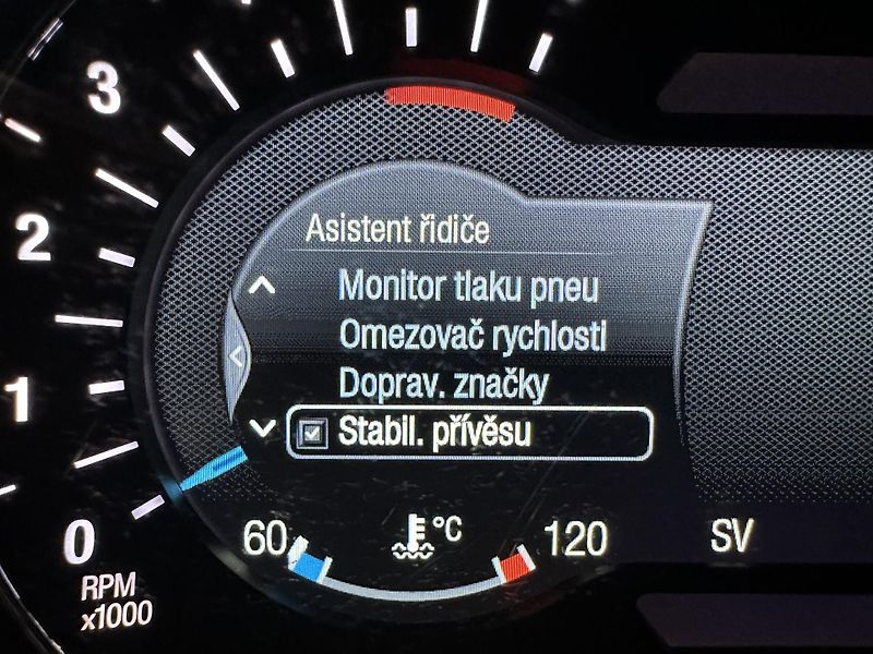 Ford S-MAX Titanium 2.0 EcoBlue 150k man. - fotka 20 z 36