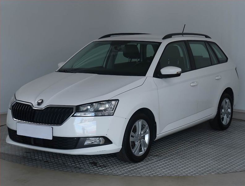 Škoda Fabia (2021) 1.0 TSI, ČR,1.maj - fotka 2 z 15