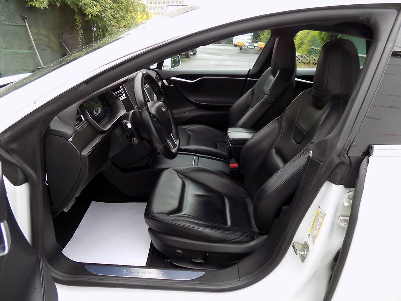 Tesla Model S (2016) P90D-780PS Nabíjení zdarma - fotka 12 z 50