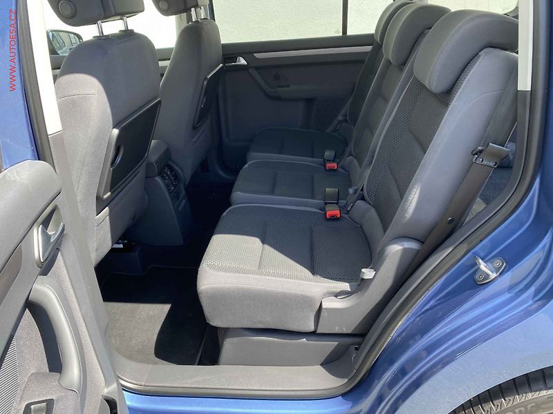 Volkswagen Touran (2013) 2.0 TDi, Comfortline, Webasto - fotka 10 z 19