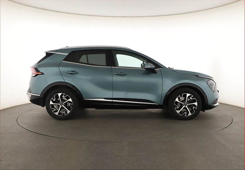 Kia Sportage (2022) 1.6 T-GDI - fotka 6 z 25