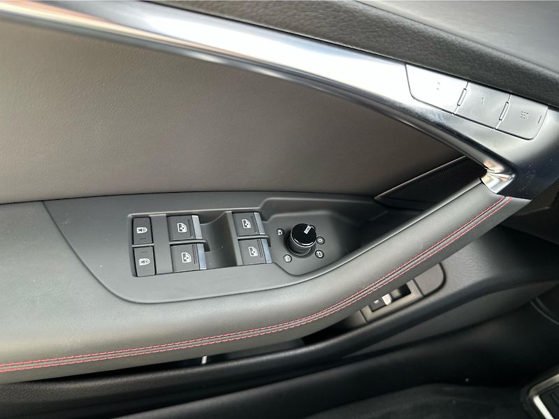Audi A6 (2025) Avant S line 50 TDI quattro - fotka 15 z 20