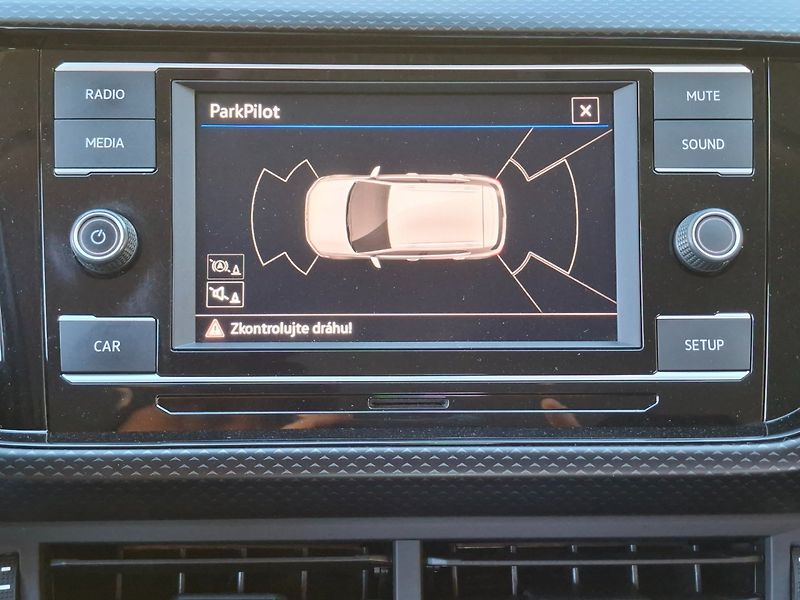 Volkswagen T-Cross (2019) 1.0TSI 70kW MAN -1.MAJITEL - fotka 15 z 34