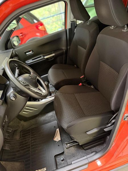 Suzuki Ignis 1,2 Premium 4x4 Hybrid - fotka 4 z 15