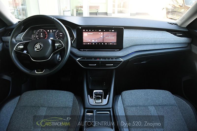 Škoda Octavia 2.0TDi TOP SELECTION DSG ZÁRUK - fotka 20 z 55