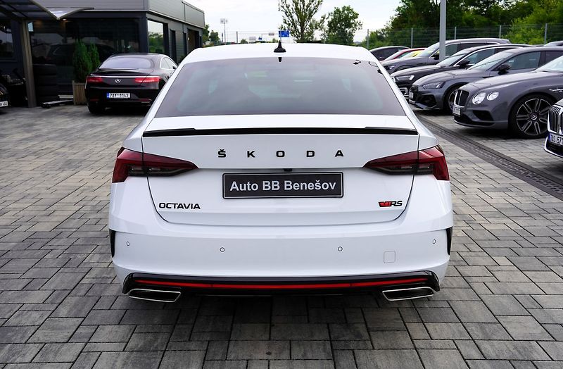 Škoda Octavia RS 2.0 TDI 4x4/147kW/DSG/ČR - fotka 5 z 45