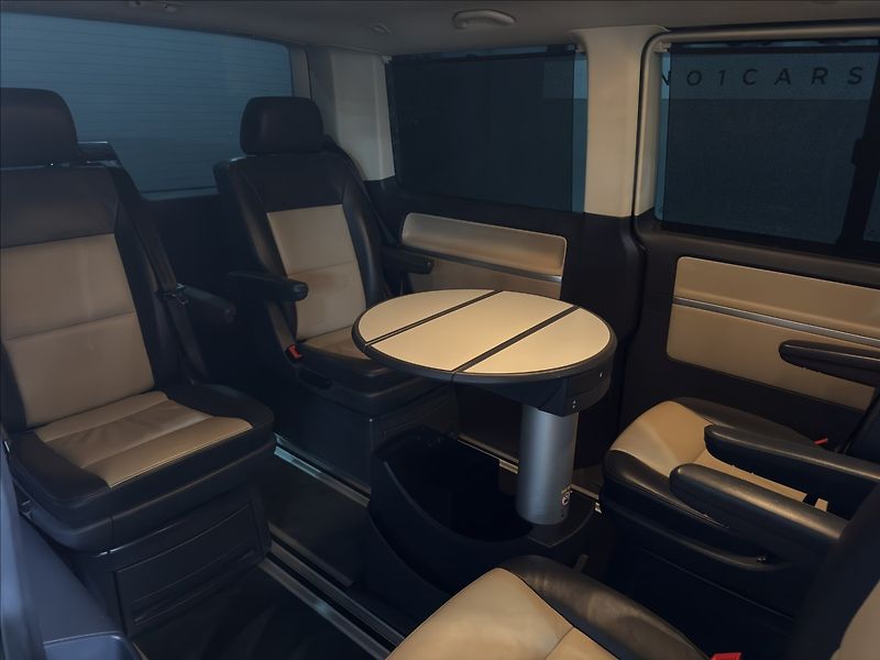 Volkswagen Multivan 2,0   TDI DSG 4M INDIVIDUAL - fotka 22 z 45
