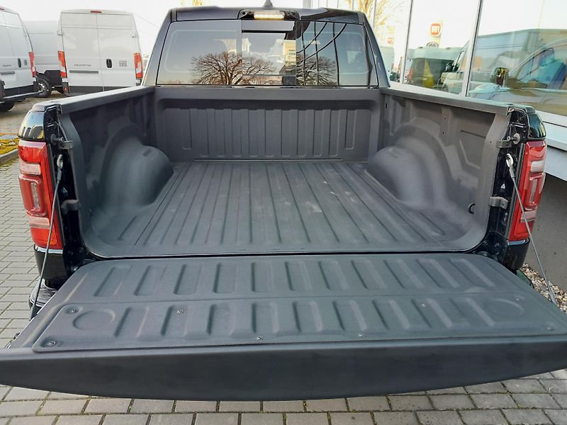 Dodge RAM (2025) 1500, 5.7 V8  Longhorn MY24 - fotka 9 z 41
