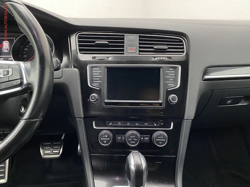 Volkswagen Golf (2016) 2.0TDi, GTD, DSG, bixenon - fotka 12 z 18