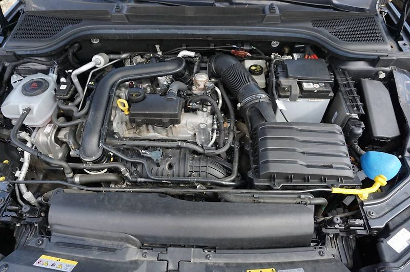 Škoda Kamiq (2022) 1,0 81 kW - fotka 35 z 35