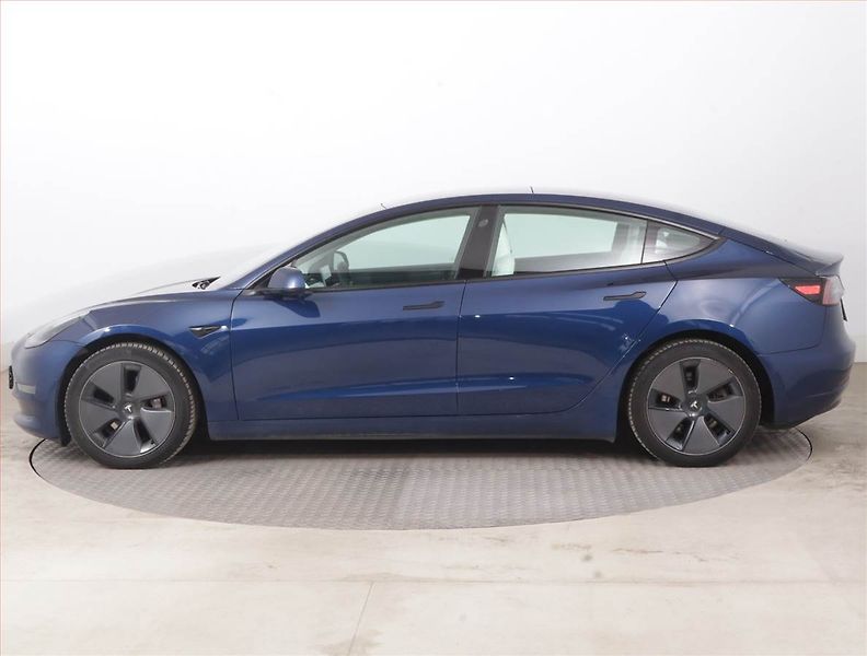 Tesla Model 3 (2020) Long Range 4WD 74kWh, SoH 89% - fotka 3 z 21
