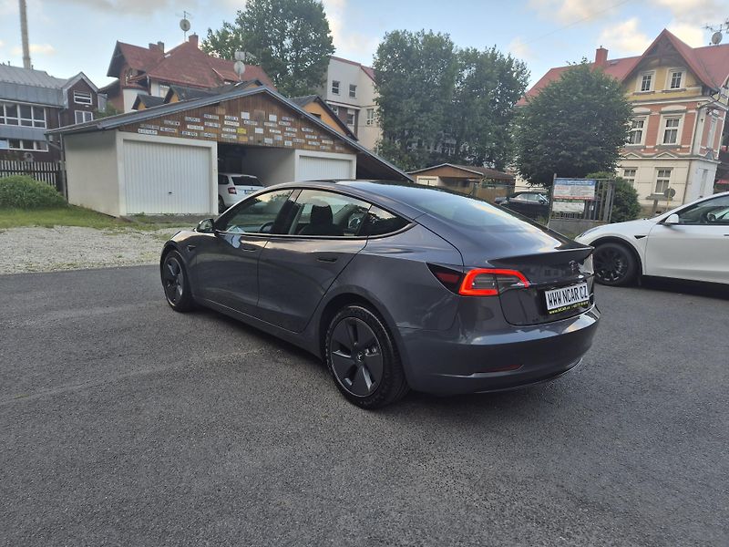 Tesla Model 3 LONG RANGE DUAL MOTOR 91,4% - fotka 4 z 49