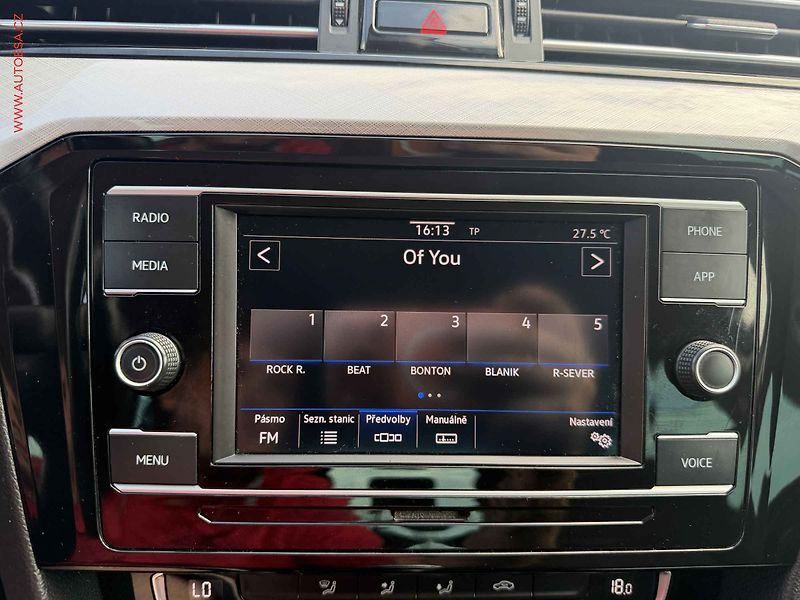 Volkswagen Passat (2019) 1.5 TSi, ČR, AC, tempo, park - fotka 17 z 18