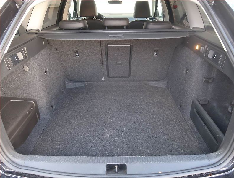 Škoda Octavia (2018) Style Plus 2.0 TDI, 4X4 - fotka 13 z 18