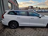 Volvo V60 B4 FWD Momentum Pro,ČR,1.Maj. - náhled 41