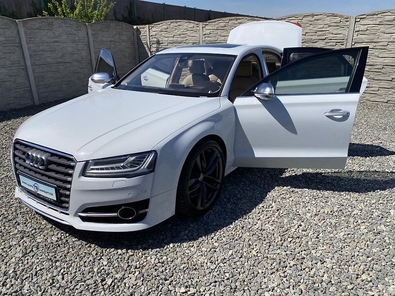 Audi A8 S8 4.0i V8 520PS CZ DPH EXTRA! - fotka 147 z 176