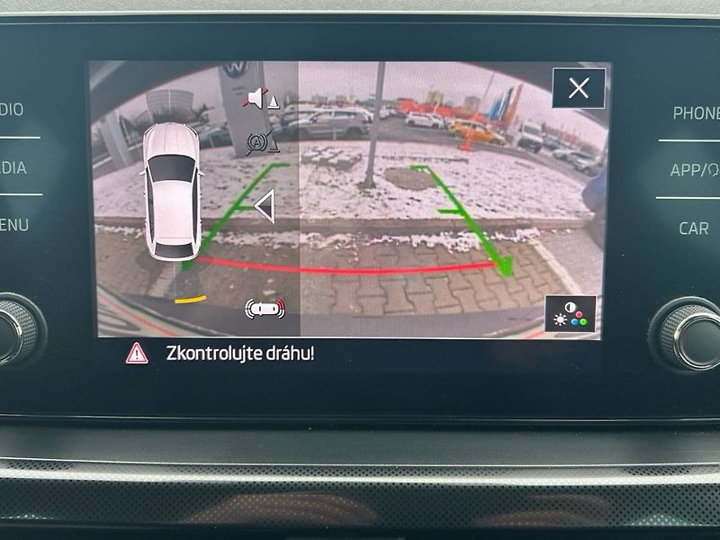 Škoda Scala (2021) 1.0 TSI Style - fotka 21 z 28
