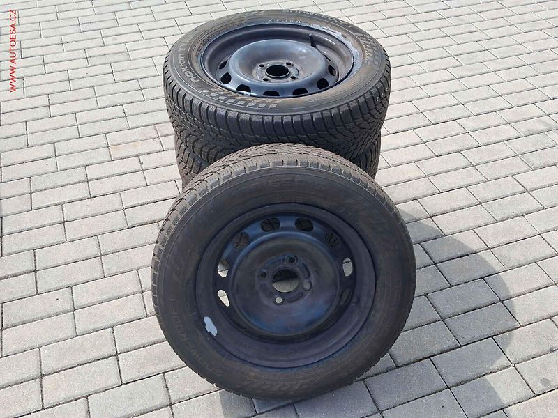 Ford EcoSport (2016) 1.0 EB, servis.kniha, AC - fotka 21 z 22