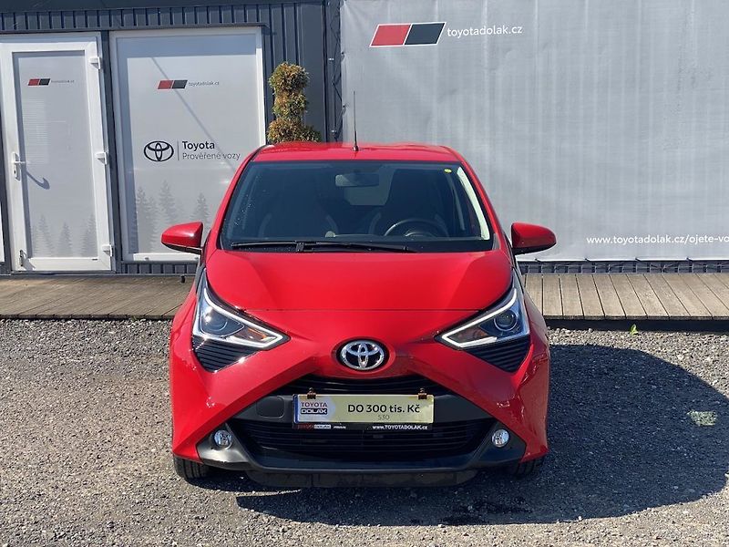 Toyota Aygo 1.0i, ČR, X-play, 9tis km - fotka 3 z 16