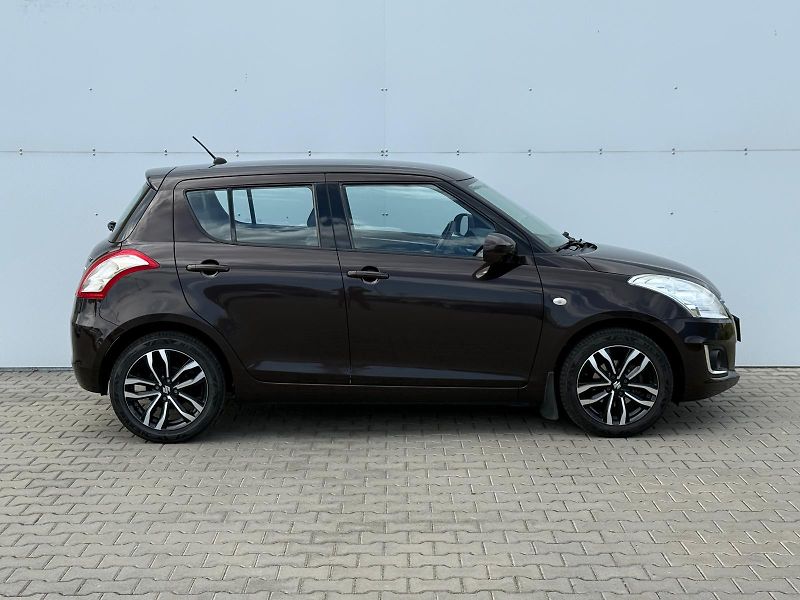 Suzuki Swift 1,2i 69kW - fotka 8 z 25