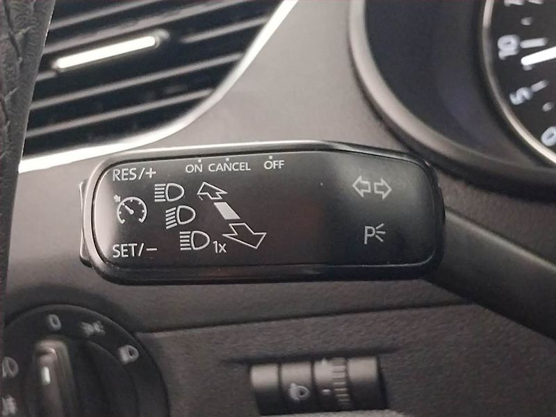 Škoda Octavia (2014) Elegance 1.6 TDI, Serv.kniha - fotka 18 z 18
