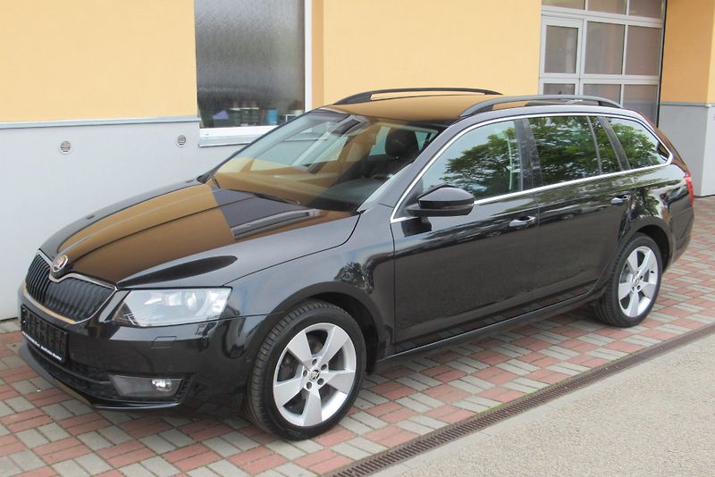 Škoda Octavia 1.6 TDI AUT. KLIMA NAVI XENON - fotka 4 z 26