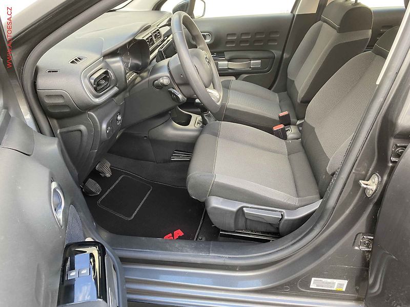 Citroën C3 (2020) 1.2 PT, Feel, LED, navi - fotka 9 z 17