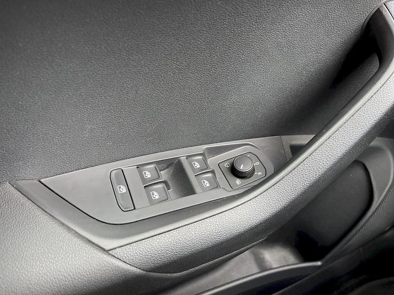 Škoda Karoq (2026) 1.5 TSI 110 kW DSG SportLine - fotka 24 z 35