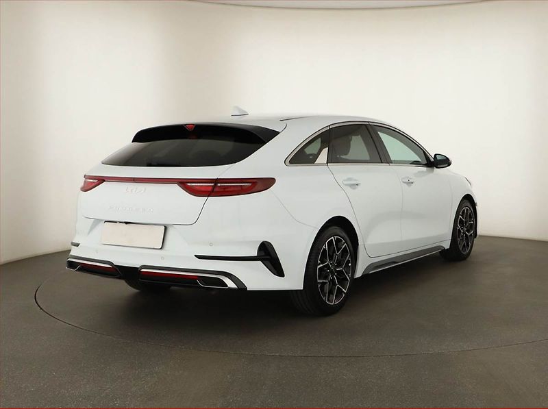Kia Pro_Ceed (2023) GT-Line 1.5 T-GDI - fotka 5 z 17