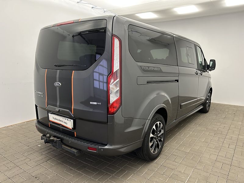 Ford Tourneo Custom 2.0 TDCI - fotka 2 z 27