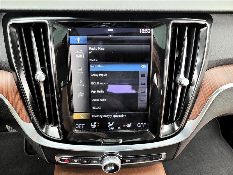 Volvo V60 T6 257kw,AWD,Inscript,kůže - fotka 26 z 50