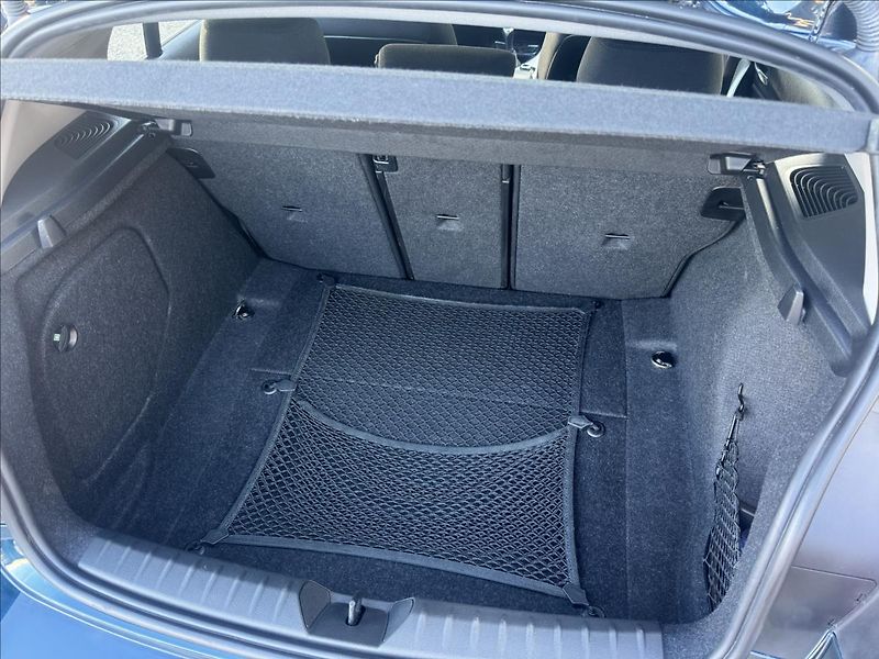 BMW Řada 1 1,5 - fotka 9 z 20