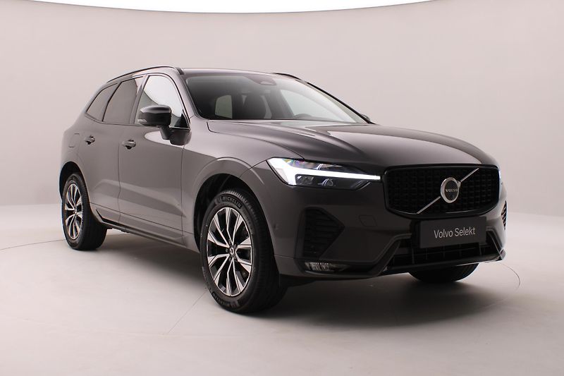 Volvo XC60 B5 AWD DARK PLUS REZERVACE - fotka 15 z 57