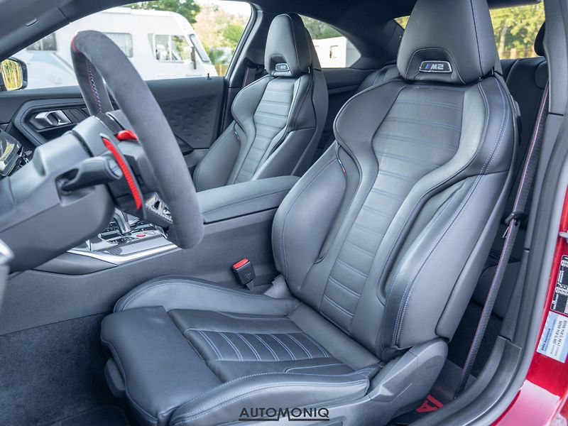 BMW M2 (2025) G87 M Drive, Carbon, H&K, HUD - fotka 3 z 23