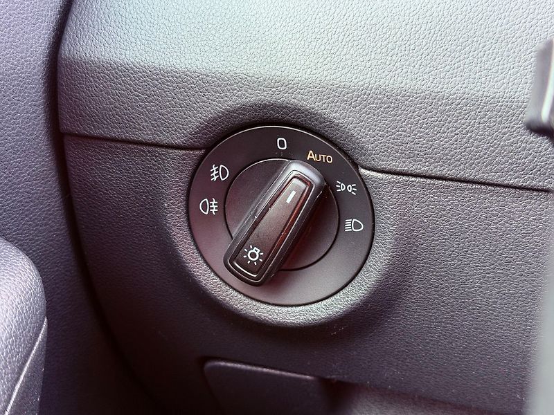 Škoda Octavia 1.6 TDi Style, ČR - fotka 23 z 26